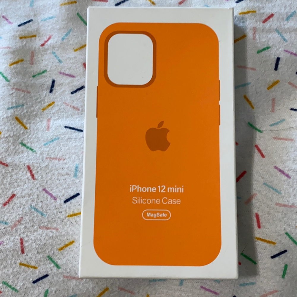 iPhone 12 mini case magsafe